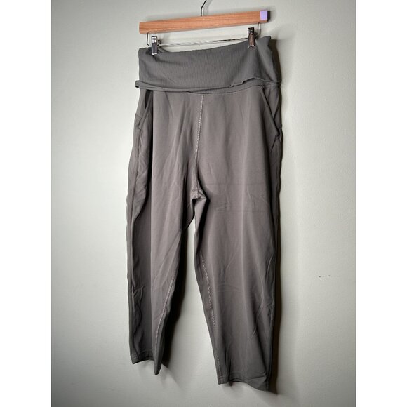 Lululemon Align Super High Rise Ribbed Waist Crop Green Joggers Women's Size 10 - Picture 1 of 4
